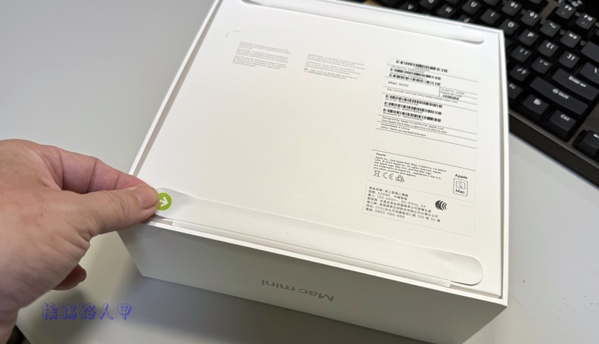 Mac mini M2
