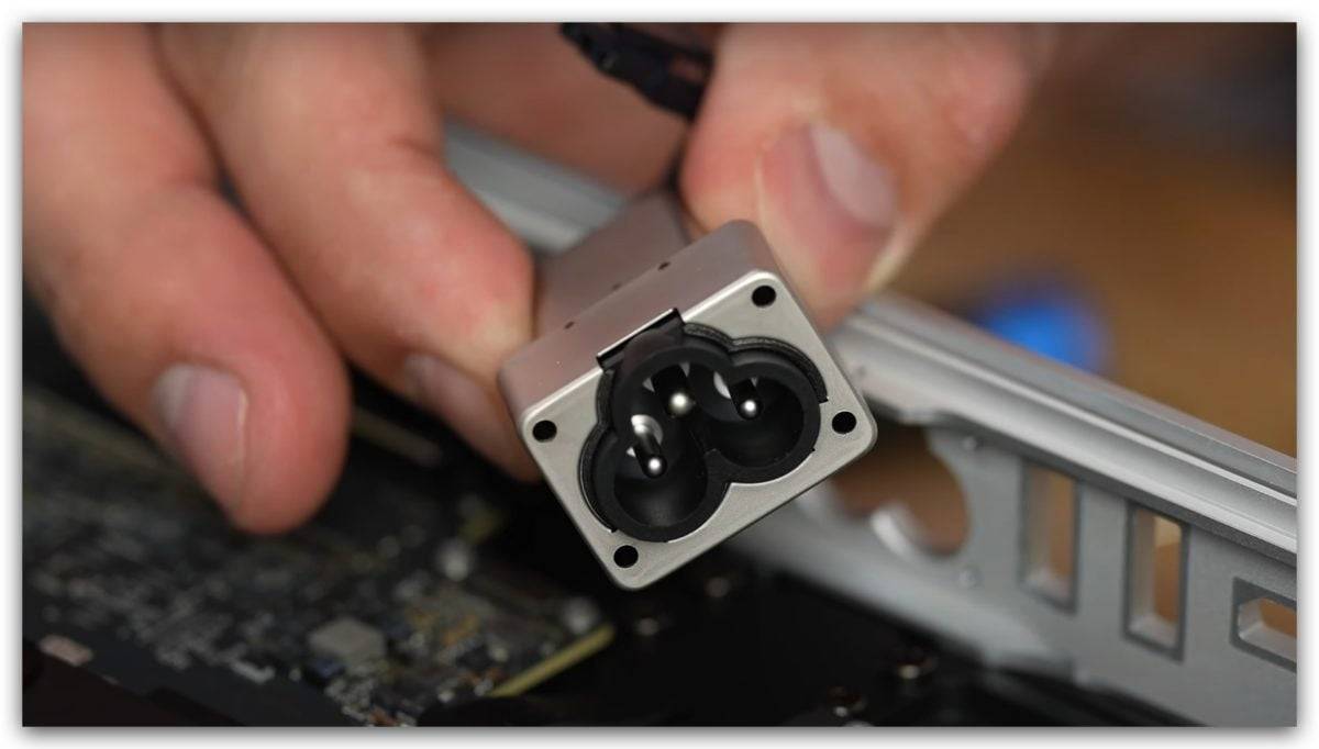 真正的 Mac Studio 开箱：拆开机身一窥 M1 Ultra 实际的样子