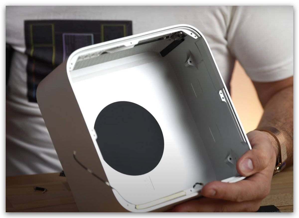 真正的 Mac Studio 开箱：拆开机身一窥 M1 Ultra 实际的样子
