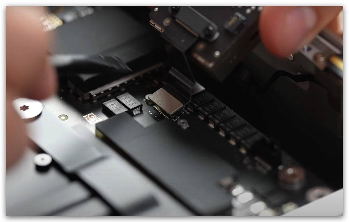 真正的 Mac Studio 开箱：拆开机身一窥 M1 Ultra 实际的样子