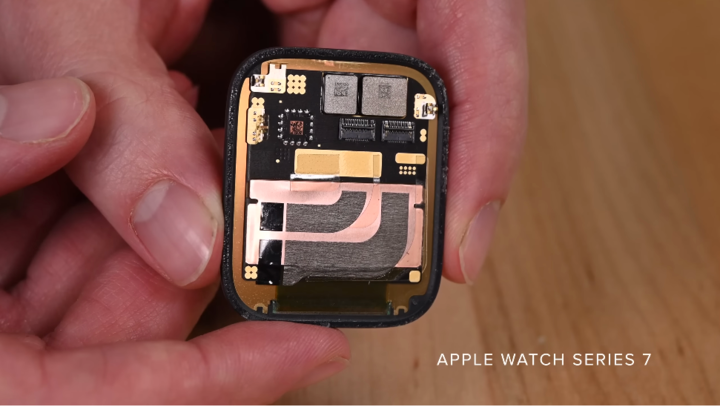 距离完美 iPhone 仅一步之遥？苹果即将打造史上最窄边框手机 第6张