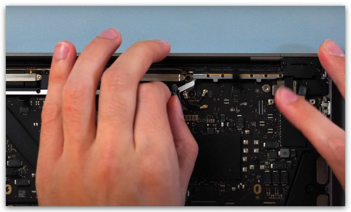 如何手动把 M1 MacBook Pro 升级成 M2 版本？