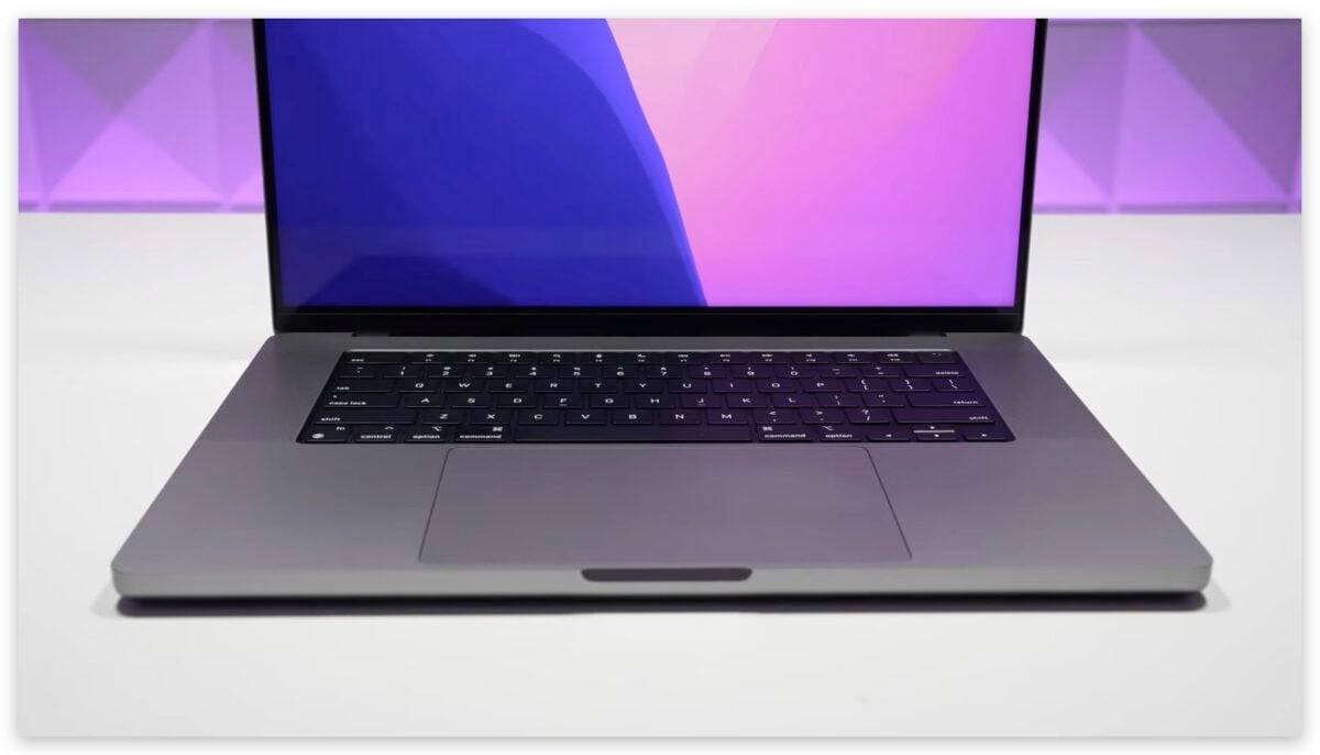 M2 Max MacBook Pro 开箱评测：比较 6 款 M 系列处理器影像输出效能