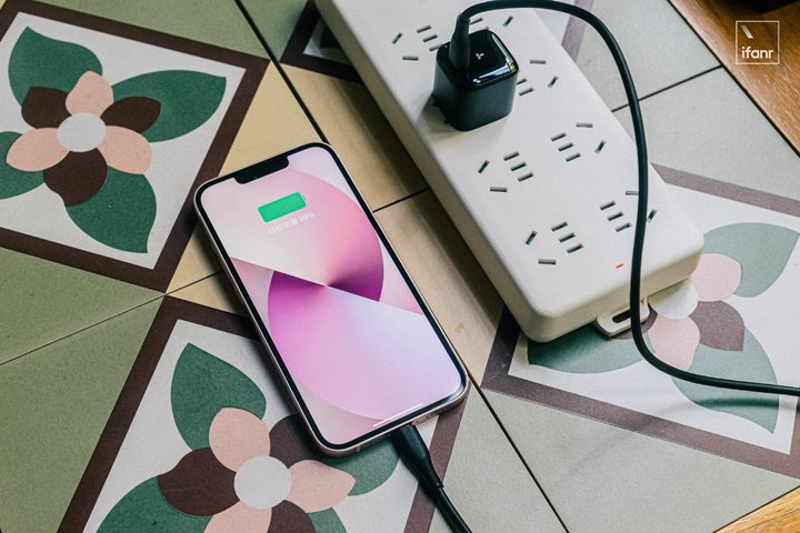 iPhone 13 开箱评测：性能与拍照都没话说，价格也亲民 第19张