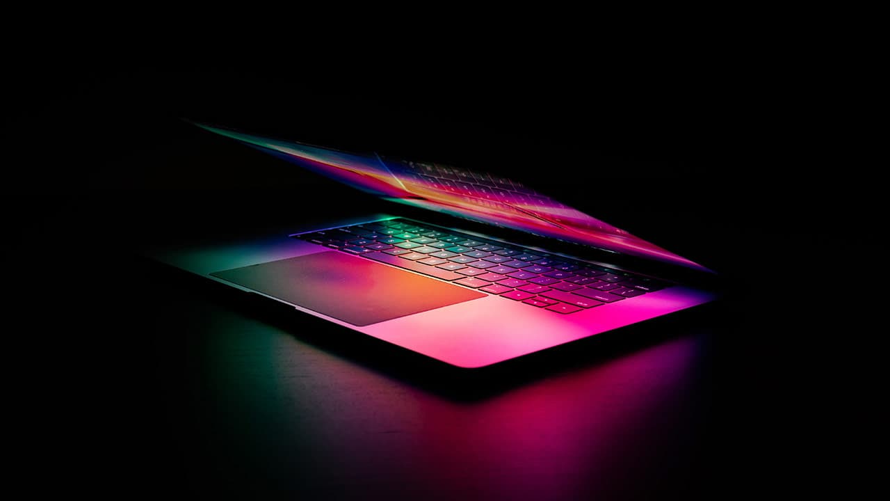 macbook pro 2021 is equipped with high speed sd touchid illuminated keys 1